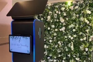 Luxury Photobooth Wild Green Flowerwall Redditch